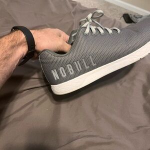 Nobull trainer shoes like new 10.5 barely worn !